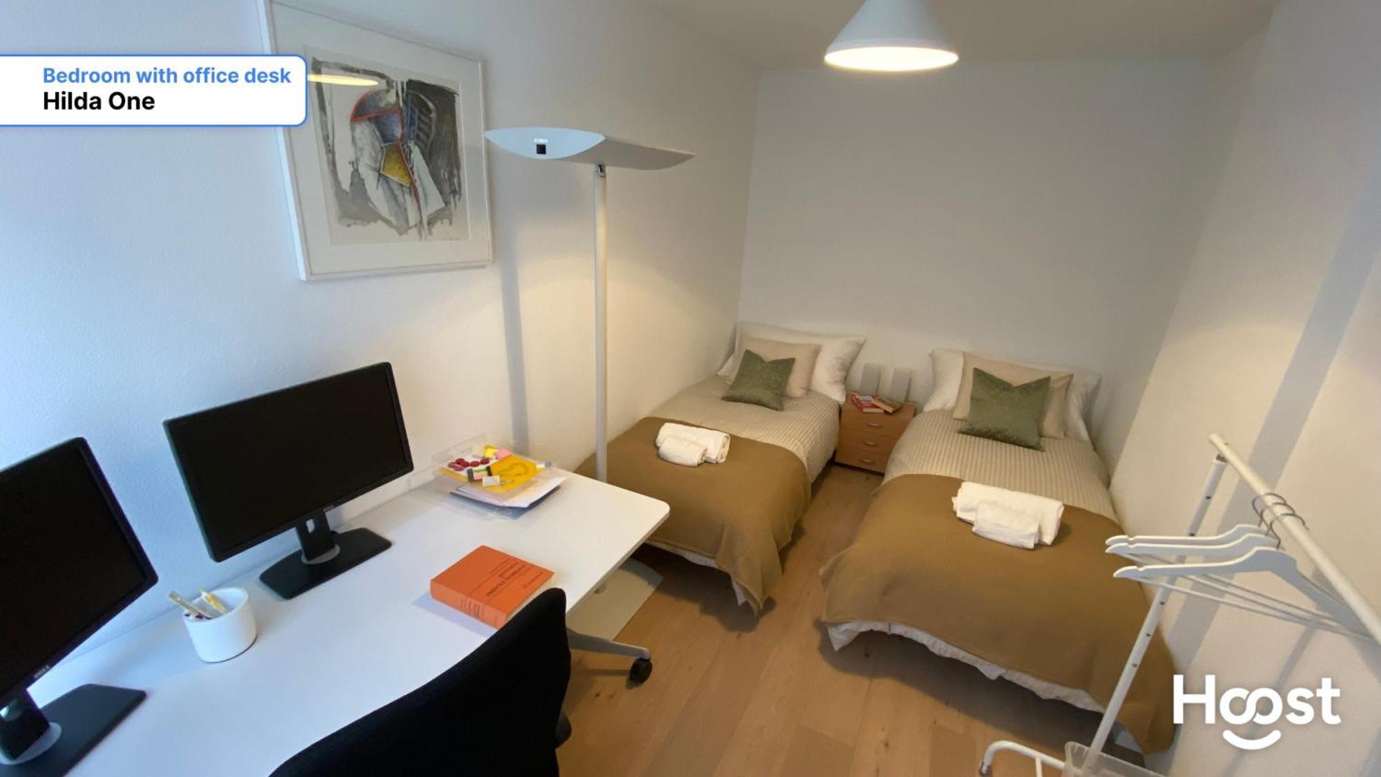 Apartmán H1 With 4,5 Room, Bathroom, Kitchen, Central, Quiet & Modern With Office Curych
