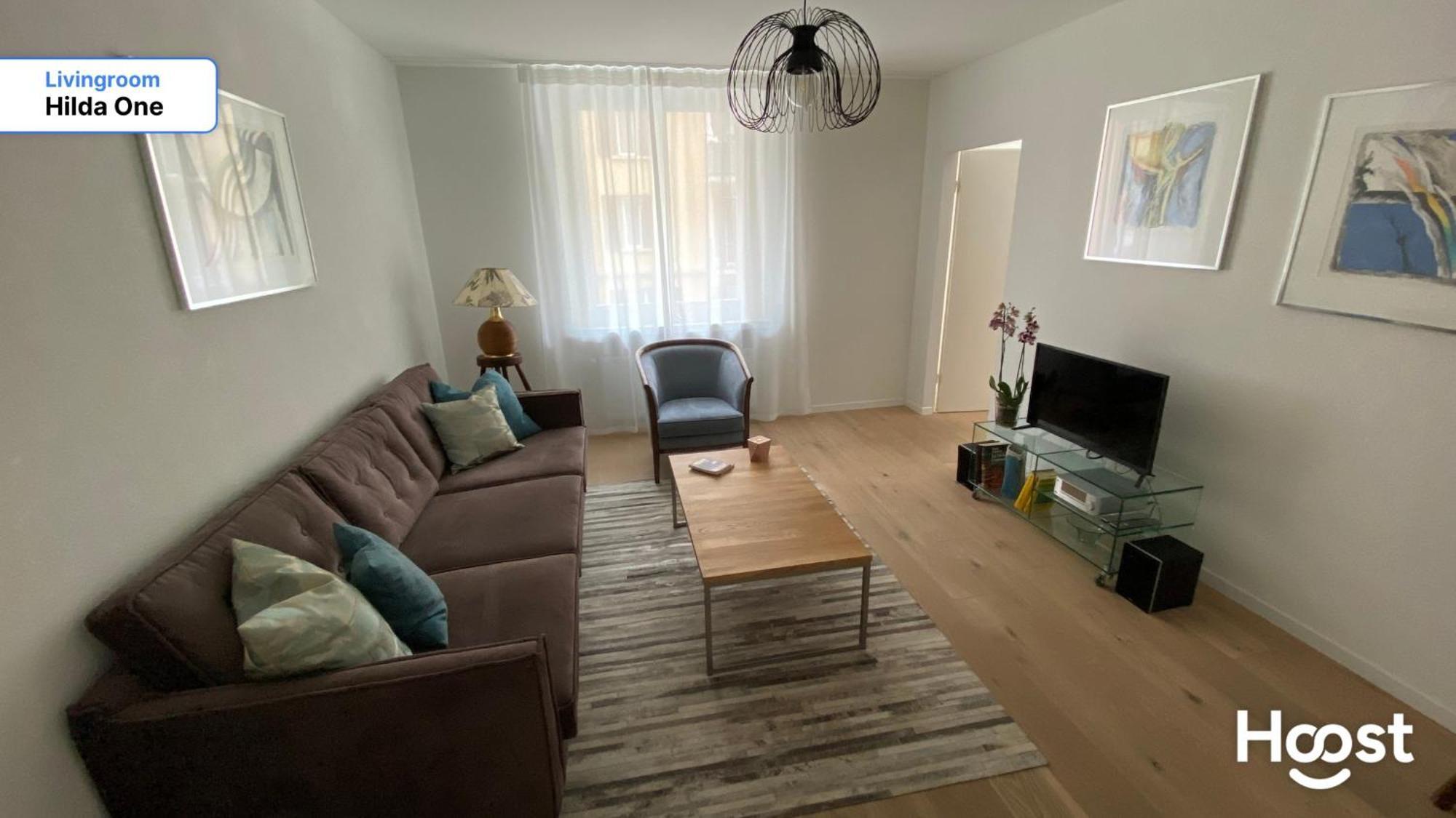 Apartmán H1 With 4,5 Room, Bathroom, Kitchen, Central, Quiet & Modern With Office Curych